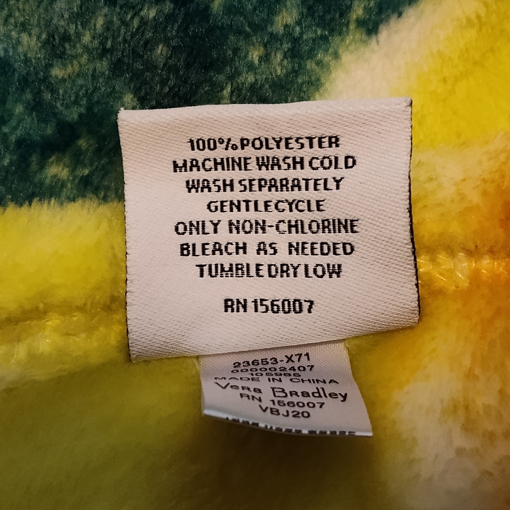 Vera Bradley Tie Dye Design Throws Set of 2 - Picture 5 of 5
